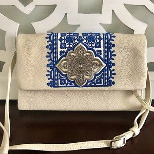 Brighton Crossbody NWT - Casablanca T4375B